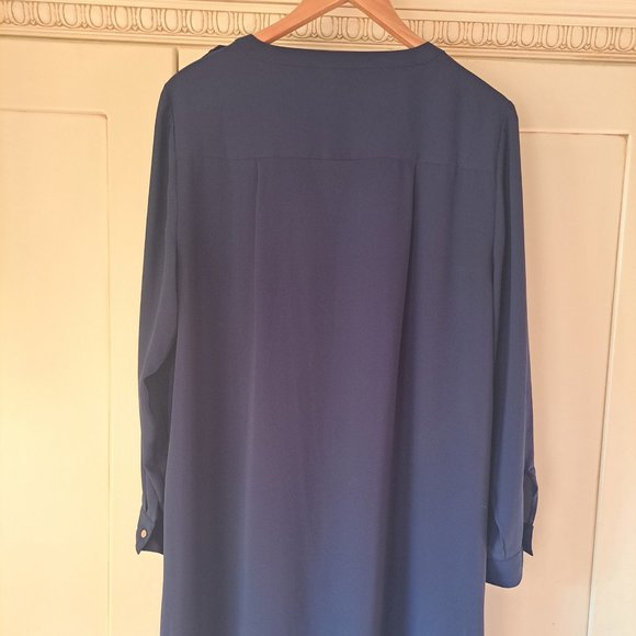 Chico's women's Navy blue lagen style top with gold buttons Sz Large Chicos Sz 2 - Picture 3 of 6